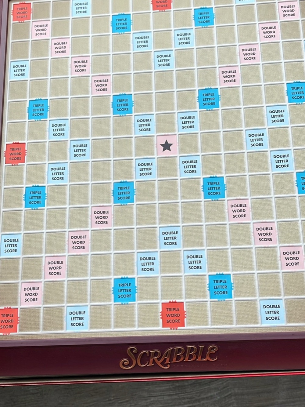 Scrabble Deluxe Turntable game - Picture 2 of 3